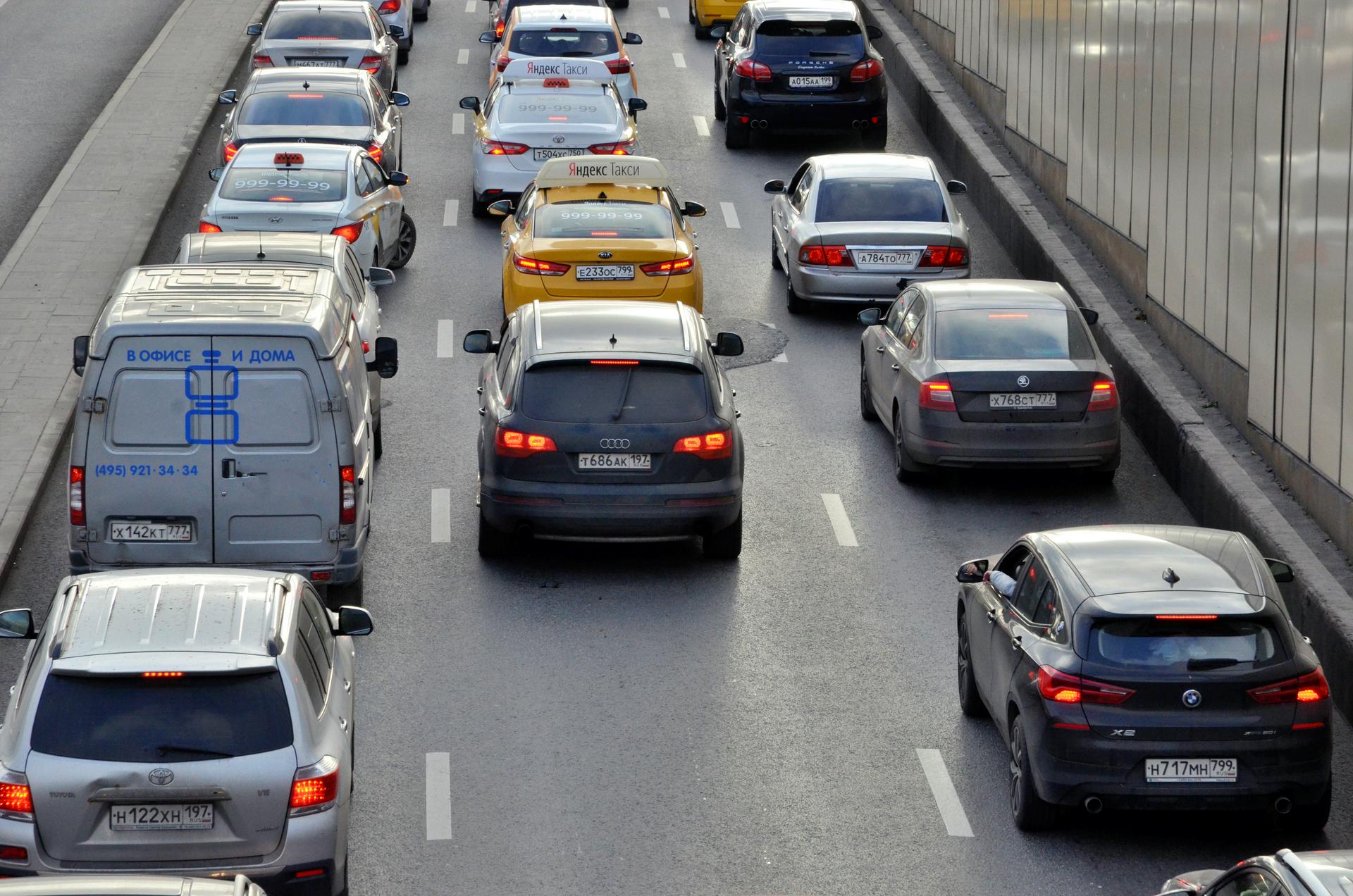 Эксперты оценили возобновление программ льготного автокредитования и лизинга