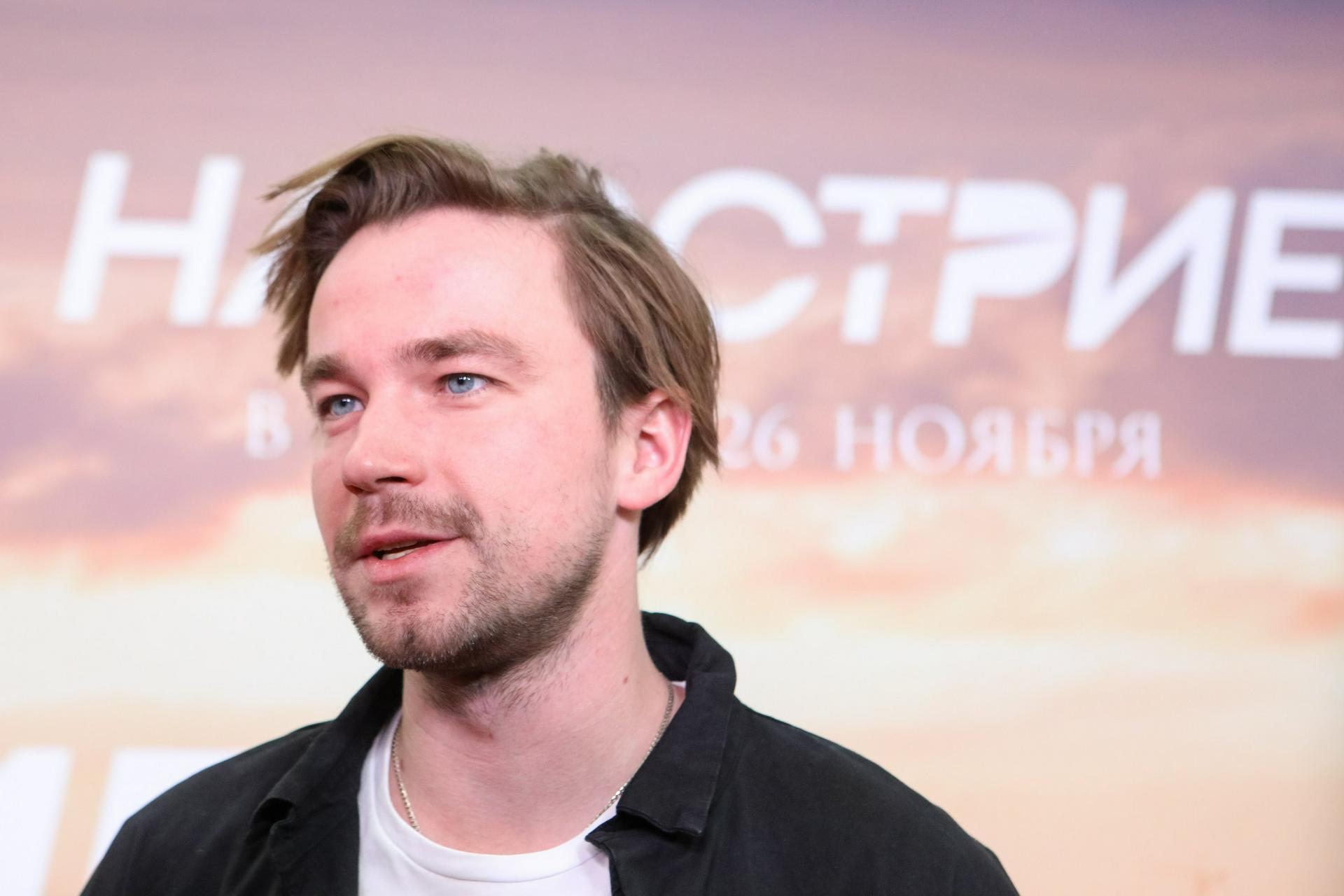 «Эмбарго на расчесанные волосы»: Милославская ответила на критику прически Петрова