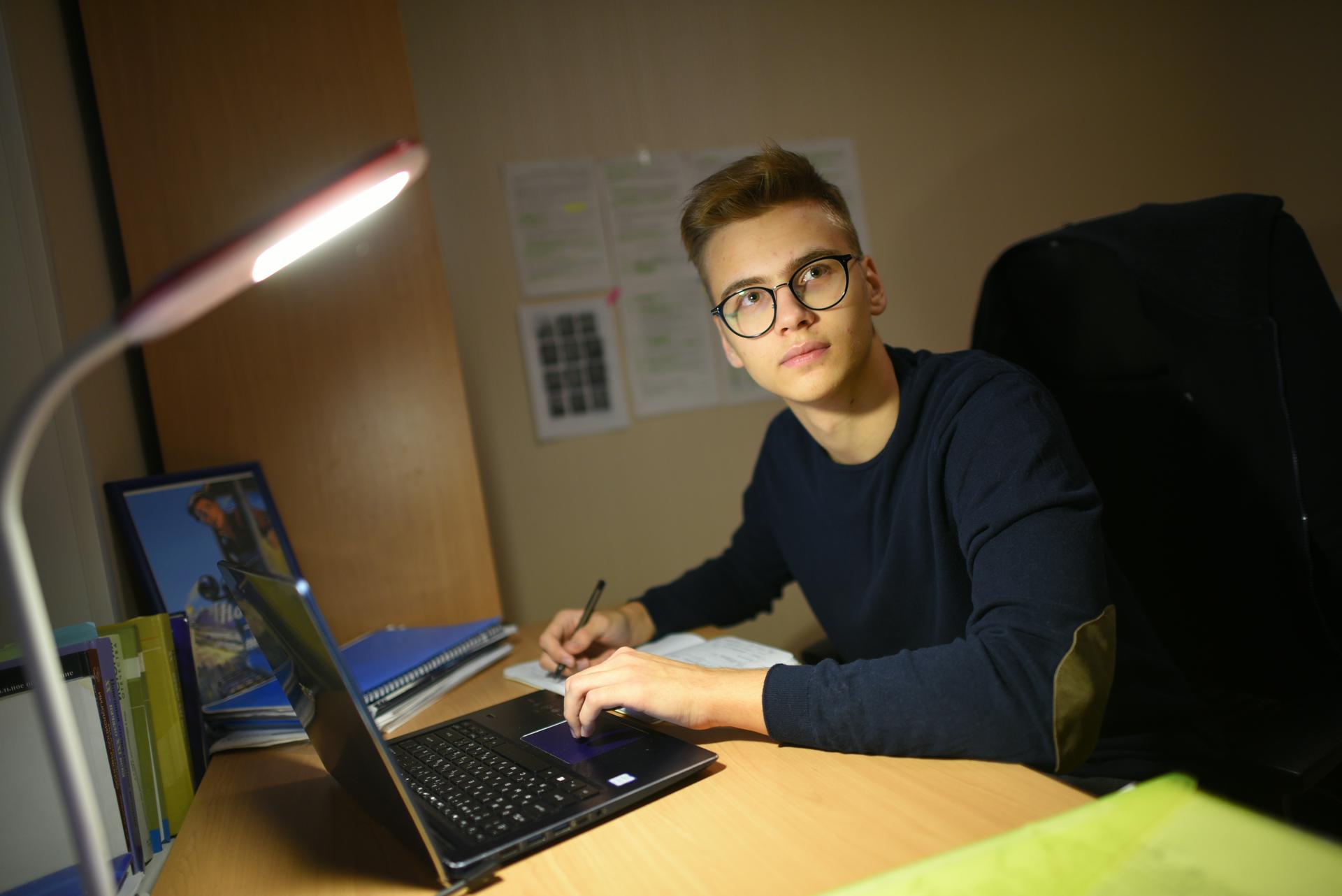 Каникулы для школ и колледжей Москвы продлят до 17 января 