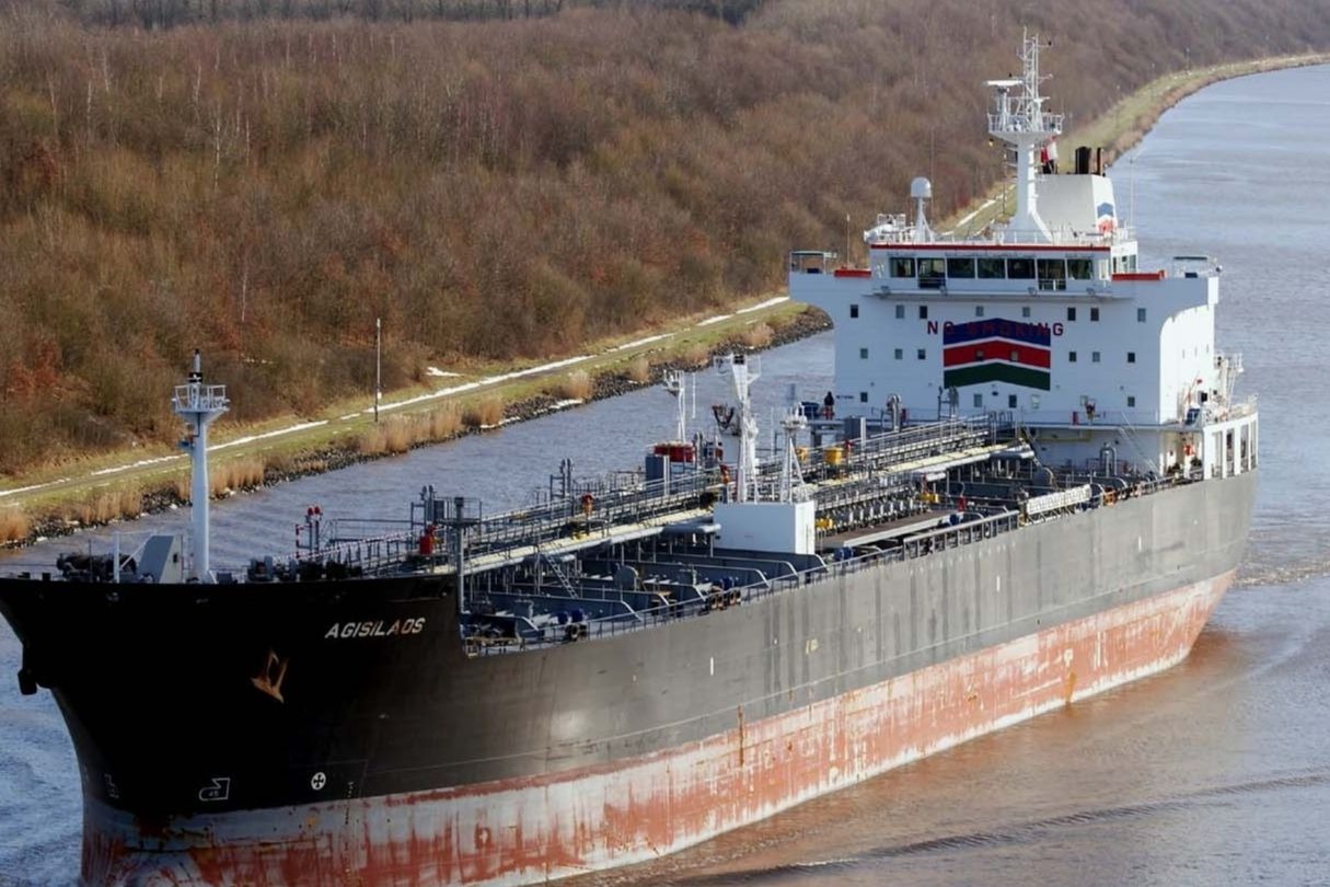 Пираты похитили россиянина с танкера в Гвинейском заливе