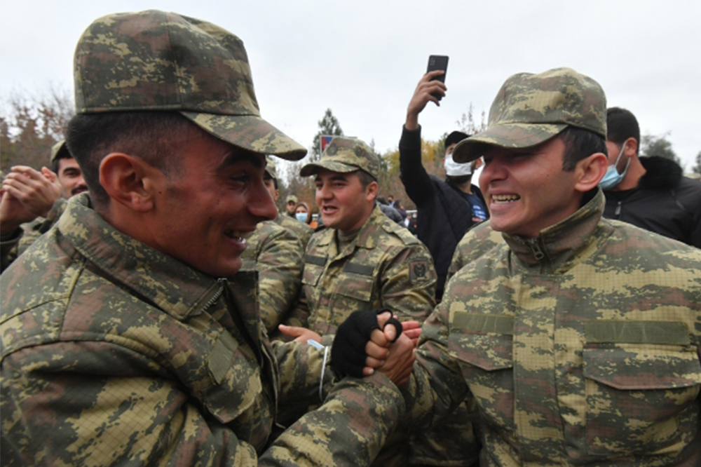 Демобилизация военных началась в Азербайджане