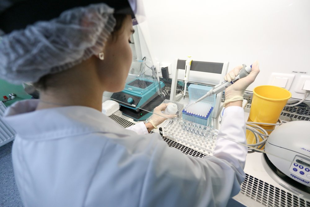 Инфекционист Вознесенский рассказал о профилактике распространения ВИЧ