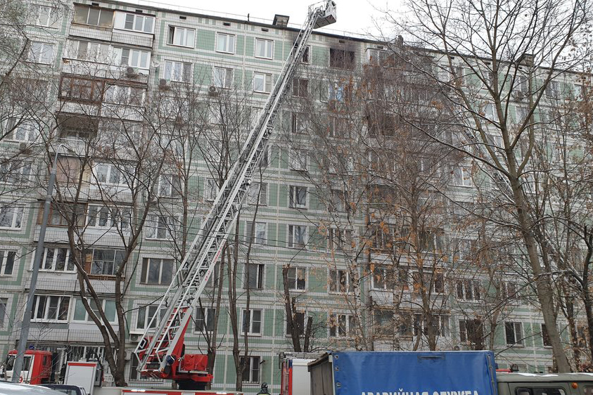 Один человек погиб при пожаре в жилом доме на северо-востоке Москвы