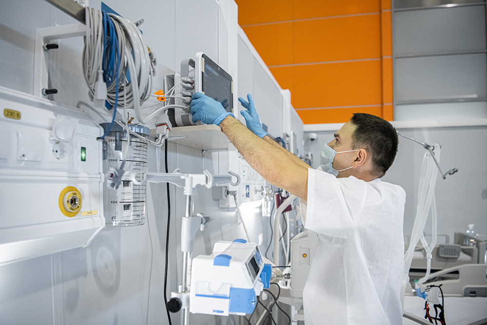 За сутки в России выявили 14 207 новых случаев коронавируса