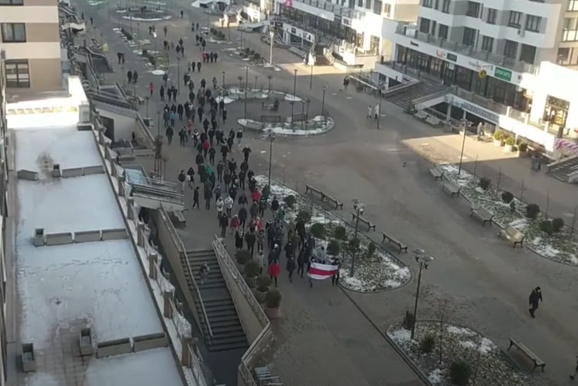 Белорусские силовики стянули спецтехнику в центр Минска