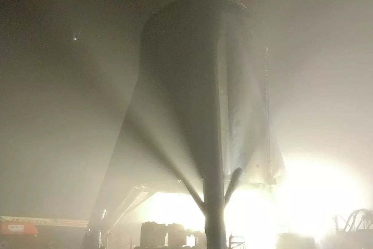 Корабль Starship стартовал с космодрома в Техасе после небольшой задержки