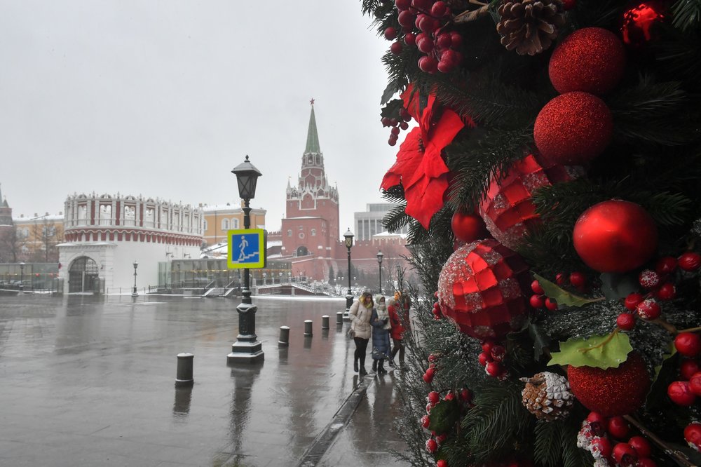 Синоптики пообещали москвичам снег с дождем 31 декабря