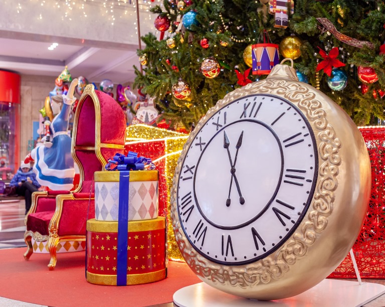 Сказочные герои поздравят гостей Центрального Детского магазина