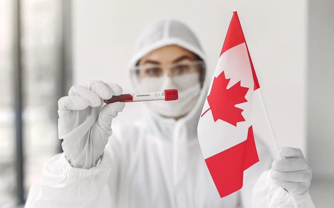 Первые два случая заражения новым штаммом COVID-19 выявили в Канаде