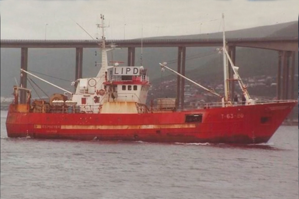 Поисково-спасательная операция в районе крушения траулера «Онега» завершилась