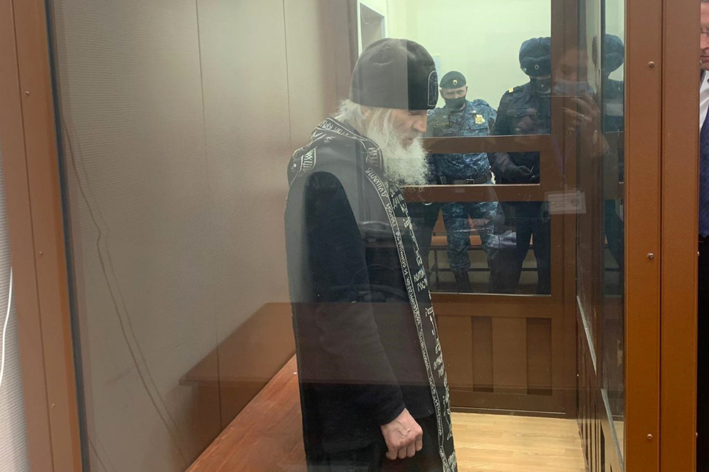 Суд продлил арест бывшему схиигумену Сергию