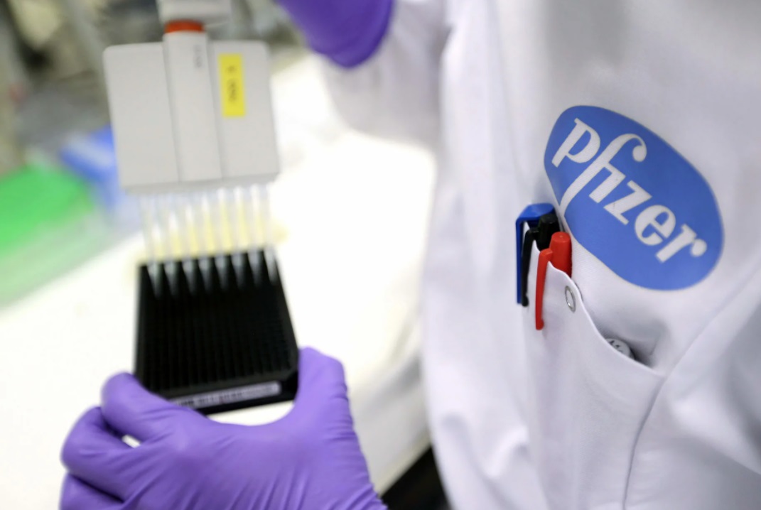 Пациент в Швейцарии умер после прививки вакциной Pfizer