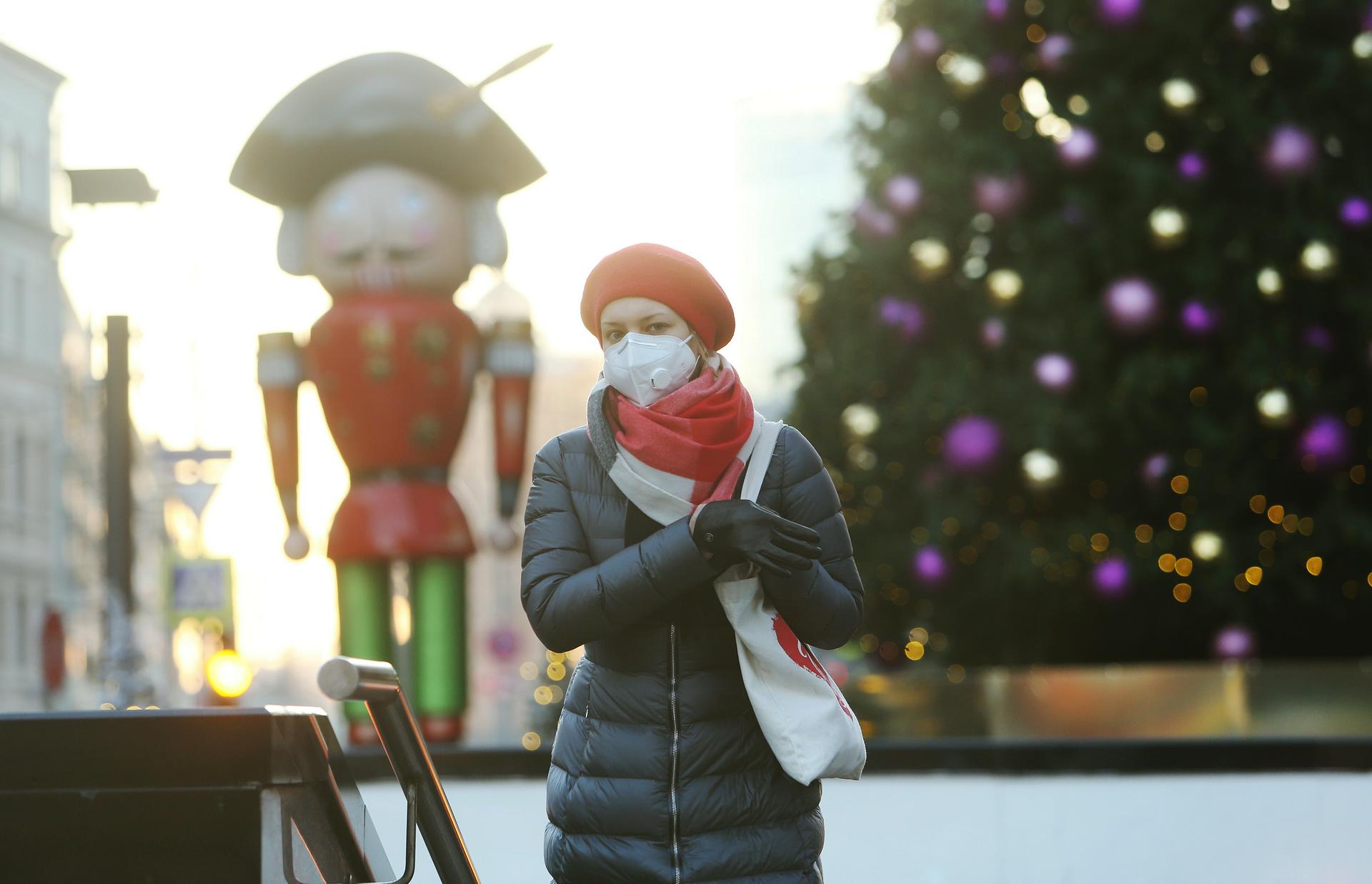 Врач предсказал всплеск заболеваемости коронавирусом после новогодних праздников