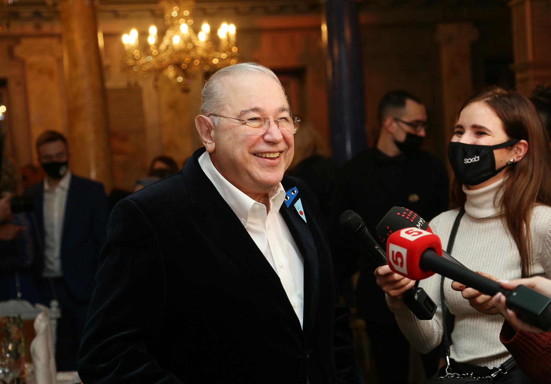 «Маленькое чудо»: Петросян показал подросшего сына в его первый день рождения