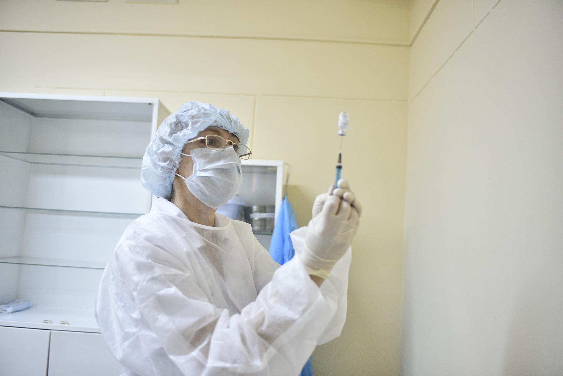 Алжир первым в Африке зарегистрировал российскую вакцину «Спутник V»