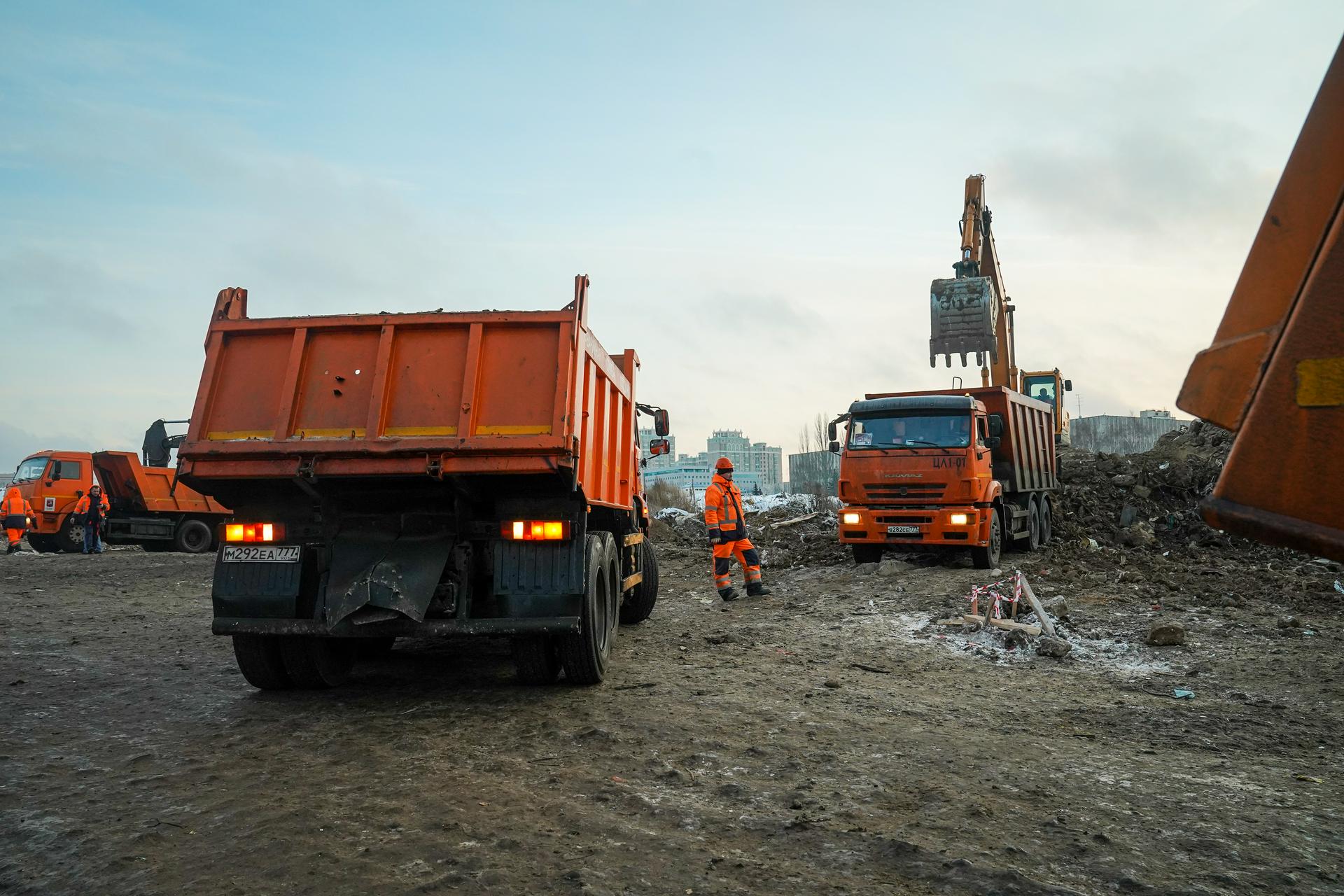 Загадочные работы затянулись на годы