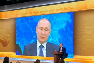 Путин заявил, что Россия начала слезать с нефтегазовой иглы