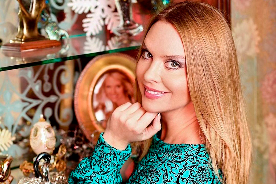 Певица Варвара