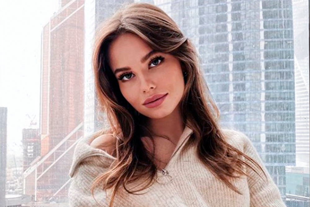 Невестка Валерии показала трогательное видео с месячной дочкой