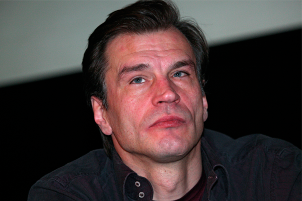 Названа причина смерти актера Дениса Карасева