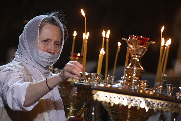 РПЦ усилит контроль за соблюдением антиковидных мер в храмах