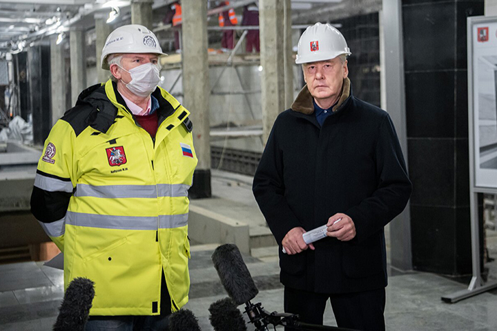 Сергей Собянин осмотрел ход реконструкции станции метро «Каховская»