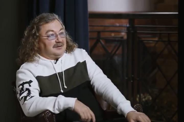 «Кисло»: Игорь Николаев показал, как его дочь ест лимоны с солеными огурцами