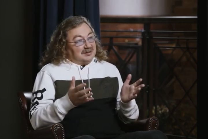 «Полумрак, кафетерий»: Николаев рассказал подробности знакомства с Пугачевой