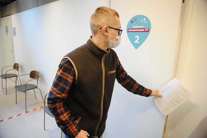 Эпидемиолог рассказал, когда появляются антитела после вакцинации от COVID-19