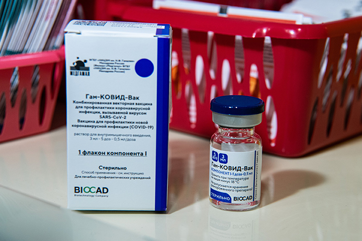Один вирус — две вакцины: как российский «Спутник V» повысит эффективность AstraZeneca