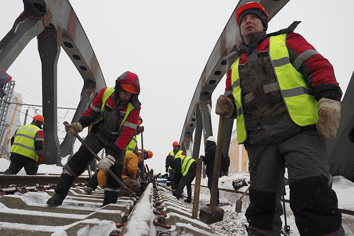Между станциями «Пыхтино» и «Внуково» закончат строительство метромоста