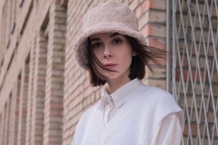 Поругавшаяся с украинским офицером блогерша объяснила, почему выбрала Россию