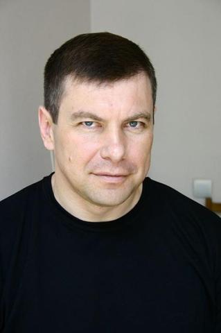 Экс-посол Украины в ФРГ Сергей Фареник считает, что в течение нескольких месяцев, ситуация на Украине будет приведена в состояние формальной стабильности.