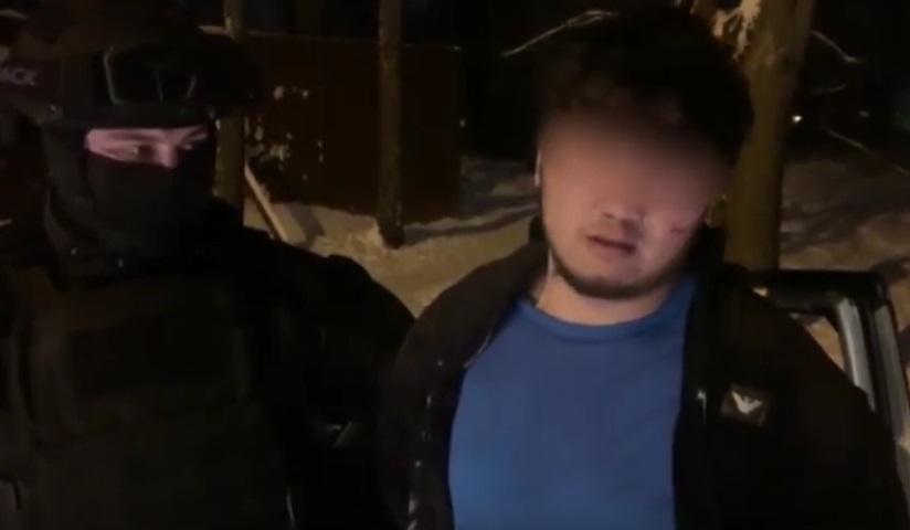 Подозреваемого в попытке сбыта крупной партии наркотиков задержали в Подмосковье