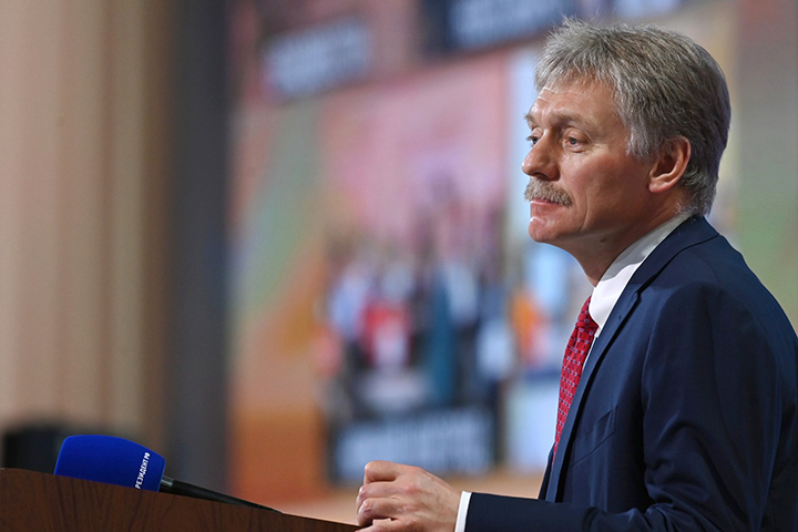 Песков рассказал, почему россияне не спешат прививаться от COVID-19
