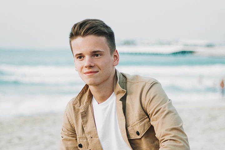 «Моя душа»: Арсений Шульгин показал спящую дочку Селин