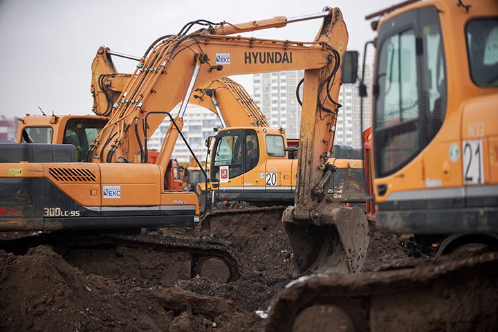 Провал грунта на площади около 300 квадратных метров произошел в Калуге