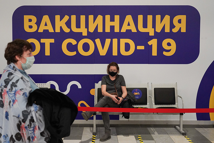 Выездные бригады вакцинации от COVID-19 начали работу еще в двух торговых центрах Москвы