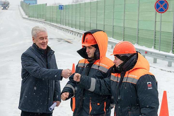 Сергей Собянин открыл новый путепровод через МЖД у станции Жаворонки