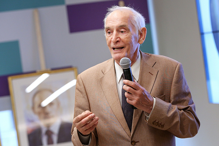 Василия Ланового похоронят на Новодевичьем кладбище