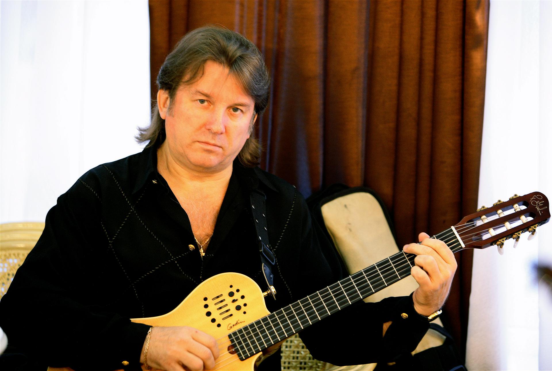 По воспоминаниям музыканта, повода для драки, которая произошла в таежном поселке, не было 