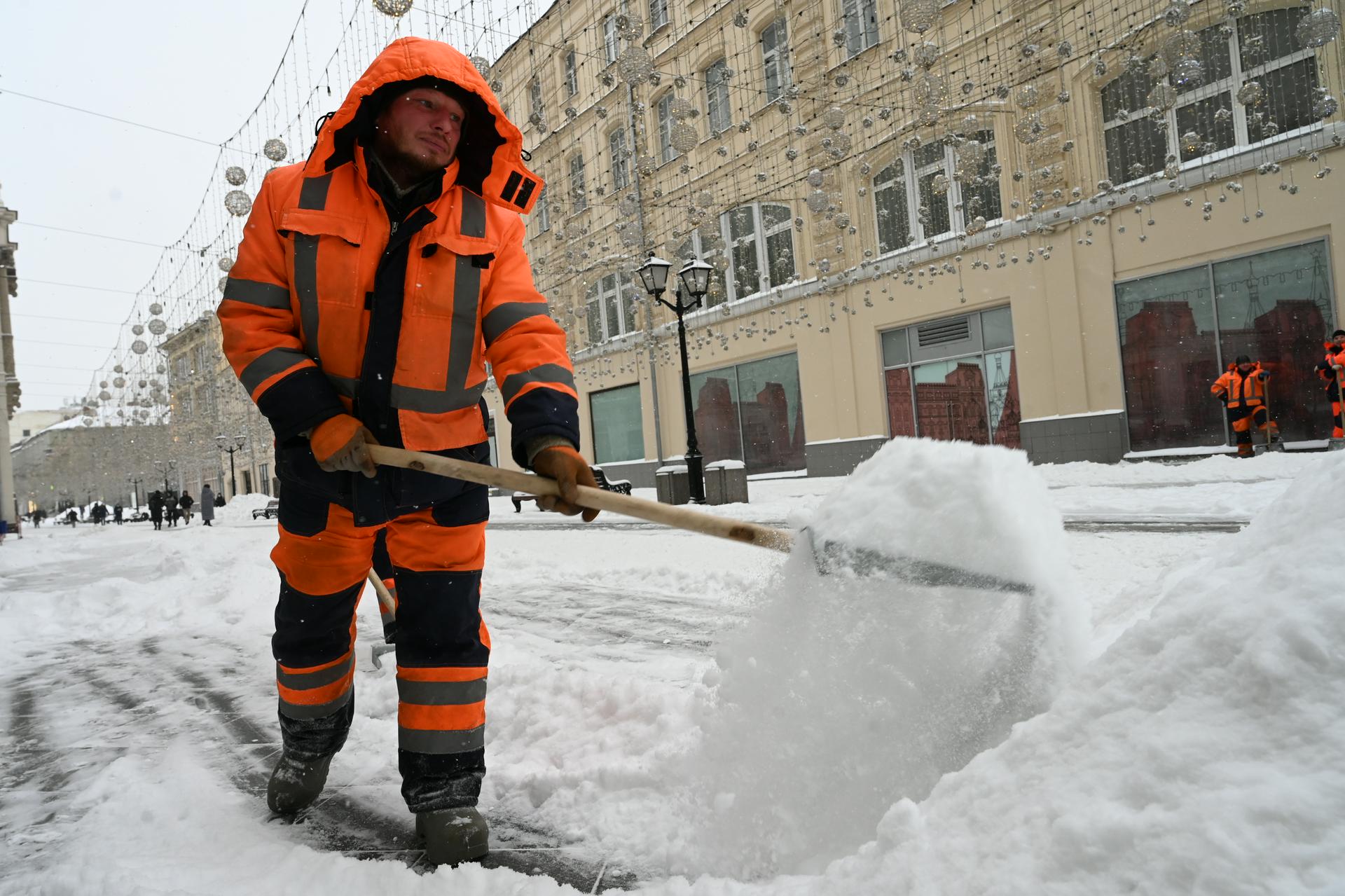 Работодателей будут наказывать за несоблюдение режима работы в мороз