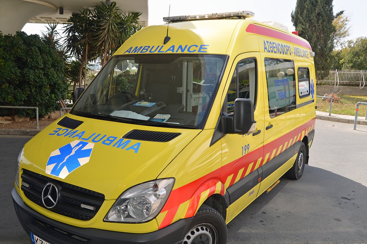 В центре вакцинации на Кипре произошел взрыв