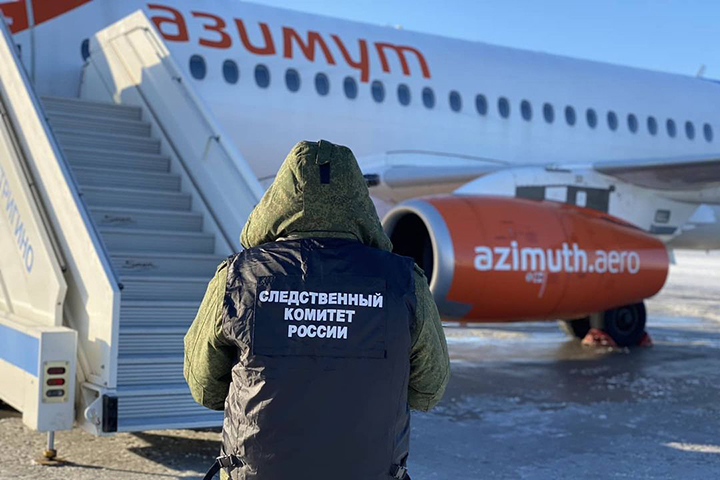 СК назвал причину вынужденной посадки самолета в Нижнем Новгороде 