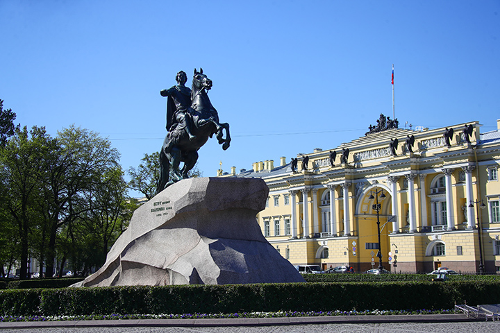 В КС ответили на опасения по поводу отказа от института «друзей суда» 