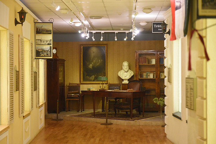 Экскурсия «Нельзя в России никого будить» пройдет в Музее Герцена