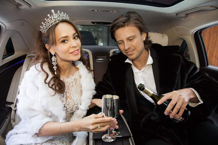 «Я лохушка»: певица Калашникова объяснила выдуманный роман с Шаляпиным