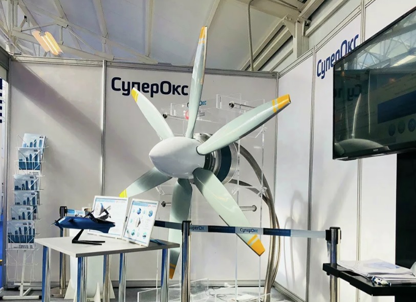 Испытания первого гибридного авиадвигателя начались в России