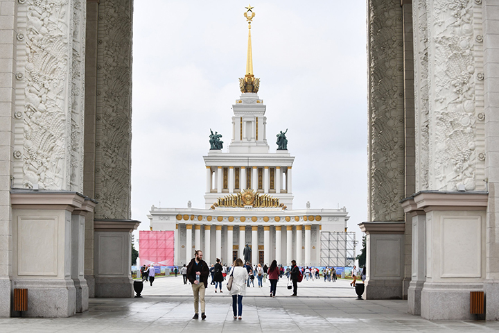 Джазовые хиты и группа «Мегаполис»: ВДНХ пригласила на концерты
