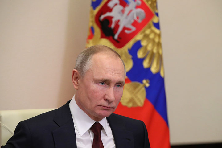 Путин: Россия занимает лидирующие позиции по созданию вакцин от коронавируса